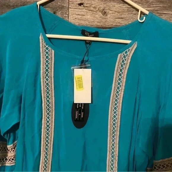 Cupio Turquoise Light weight Blouse - Picture 9 of 9